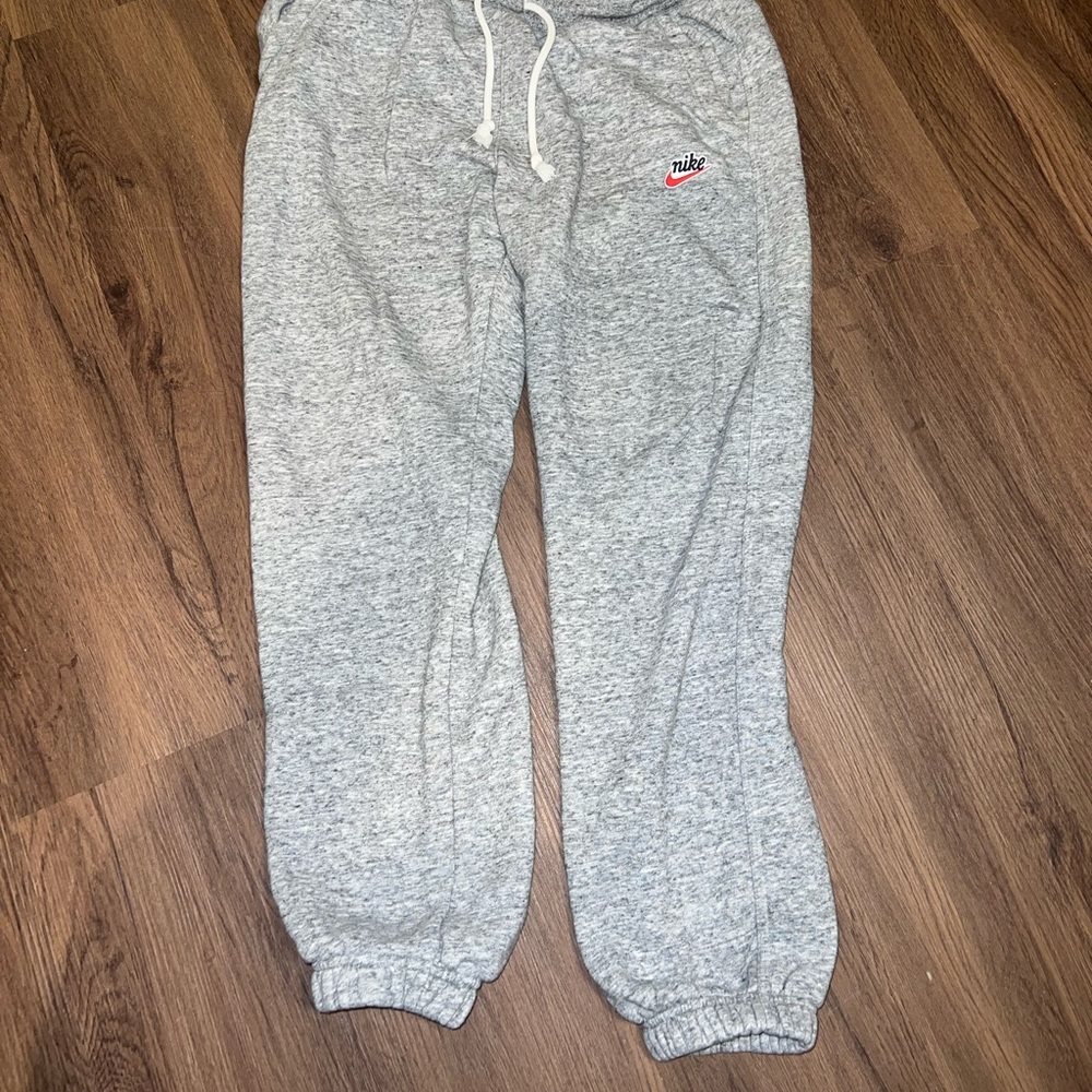 Nike Sweatpants - Nike Sportswear Heritage - Size M - color: Anthracite/Heather